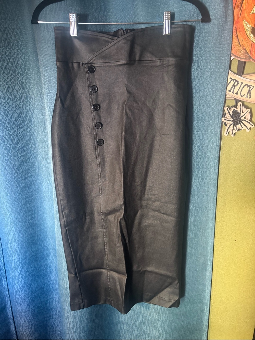 Unique Vintage Black Vegan Leather Pencil Skirt